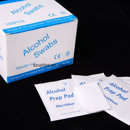Cotonete médico descartável com álcool isopropílico 70% para injeção